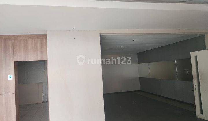 Rumah ex kantor sayap Riau Merdeka Dago dekat BIP dan BEC strategis 2