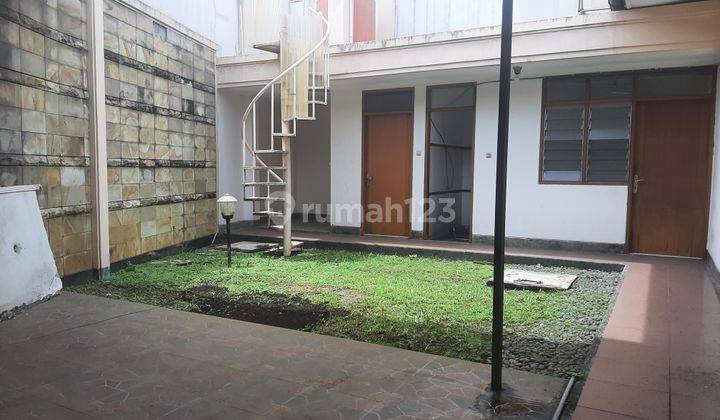 Rumah Kokoh Fully Furnished Sangat terawat dalam Cluster, di komplek Elite Mekarwangi Bandung Kota 2