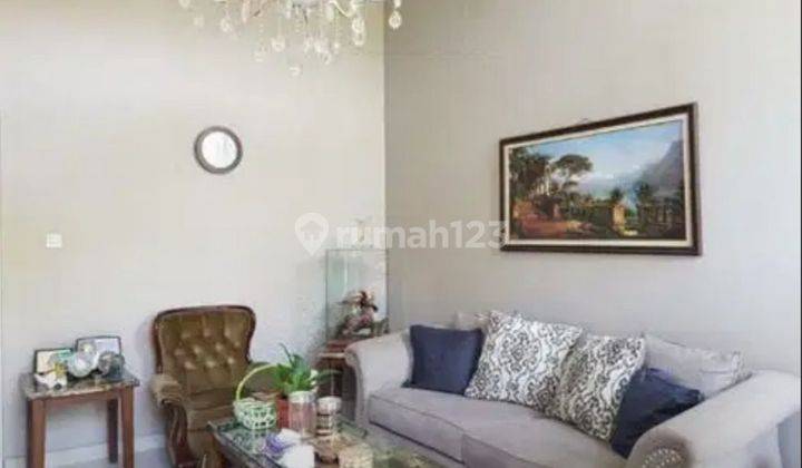 Rumah Cantik Harga Menarik Komplek Elite Buah Batu Regency Kota Bandung dekat Tol 2