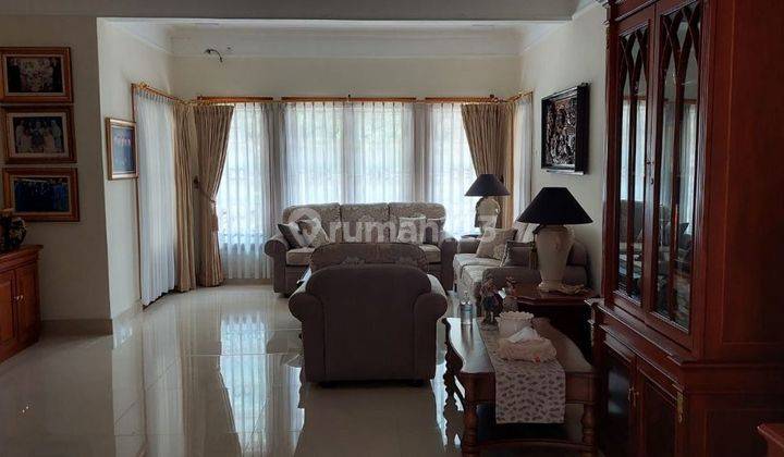 Rumah di Jl Dipati ukur SHM 2 Lantai Bagus lokasi startegis  2