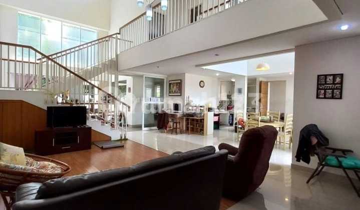 Rumah Nyaman Dengan View Cantik Kota Bandung Dan Perbukitan Di Komplek Budi Indah Bandung Utara