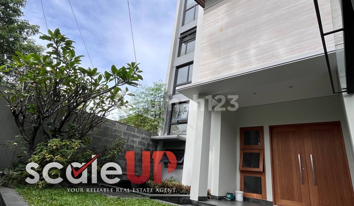 Harga Terbaik! Rumah Modern Lux Di Lingkungan Elite Dekat Simpang Lima Bandung Kota Harga Terbaik! Rumah Modern Lux Di Lingkungan Elite Dekat Simpang Lima Bandung Kota