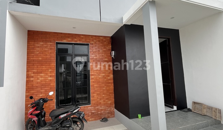 Rumah Cantik Di Komplek Panyileukan Kota Bandung  2
