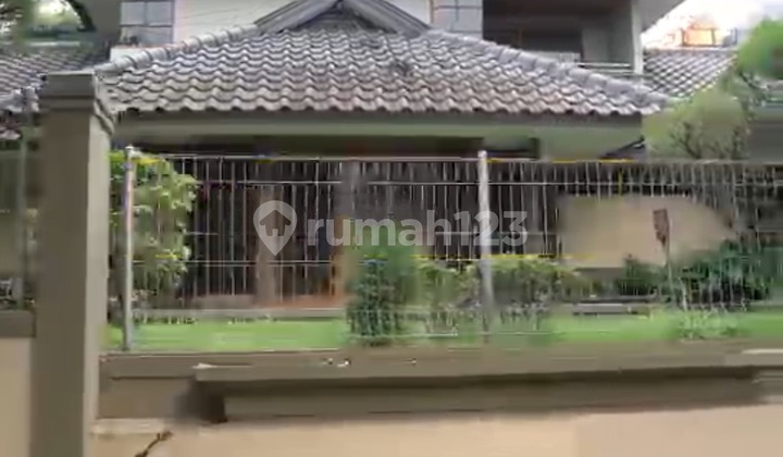 Best Price!! Rumah Mewah Hoek Komplek Pasteur Dekat Maranatha