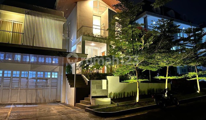 Rumah Lux Split Level View Cantik Di Dago Resort 
