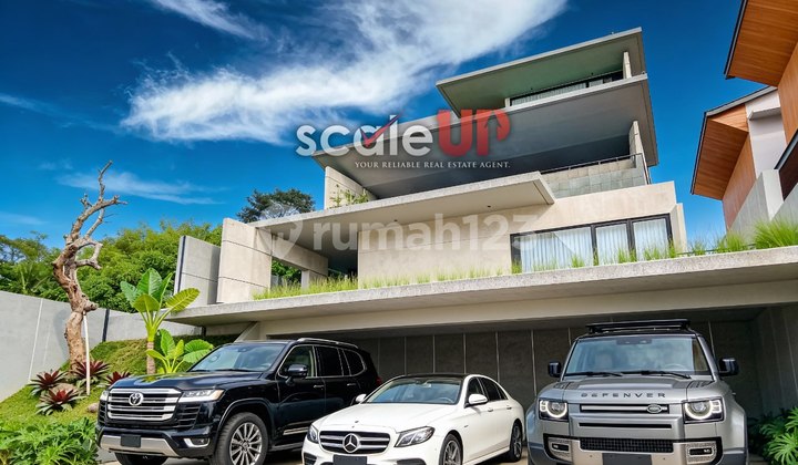 Lux, Cozy, Best View, Rumah 3 Lantai di Dago Resort Lux, Cozy, Best View, Rumah 3 Lantai di Dago Resort