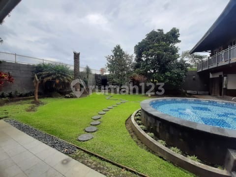  MURAH! RUMAH NEO KLASIK FULLY FURNISHED, KOLAM RENANG DGN VIEW PEGUNUNGAN CANTIK DI SETIABUDI REGENCY BANDUNG UTARA 2
