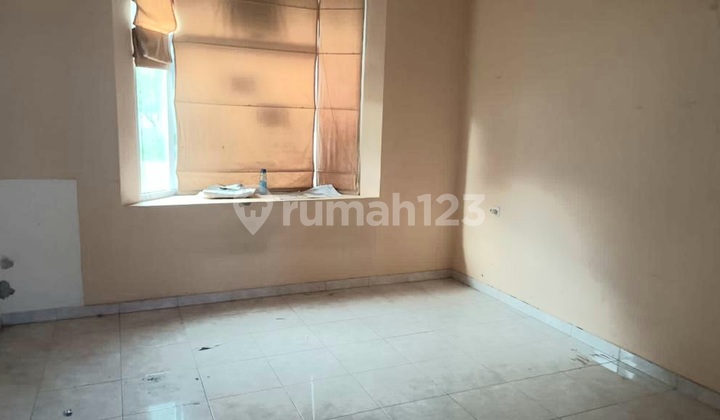 Dijual Rumah Harga Dibawah Pasaran di Area Green Belt Alam Sutera, Sutera Buana, 2 lantai, Cluster Lokasi Strategis 5 menit dari Mall, RS, sekolah dan Pasar 4