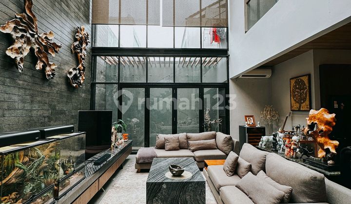 Modern Luxury, Fully Furnished dengan Natural Skylight di Alam Sutera , Dekat Sutera Narada Tiara Palma Palmyra Onyx Olivia Victoria Winona Orlanda Pelangi Mentari Alba Renata Aurora Aruna (325)