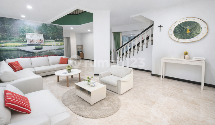 Wajib Disurvey! Blok Favorit Bebas Banjir - Lokasi Spesial - Potensi View Terbuka Hijau - Tidak Berhimpitan Rumah Tetangga - Layout Plong, Fungsikan Ruang Sesuai Keinginan di Puri Indah Kembangan, Dekat Permata Buana , Taman Aries, Sekolah Notredame, Puri