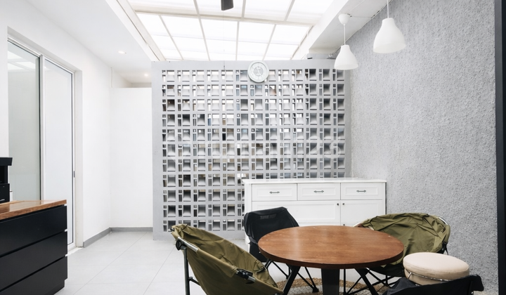 Standalone Minimalist Charming Building, Unique Semi-Outdoor, Ready to Occupy, Open Layout, 2-Car Carport - Strategic Location in BSD City Kencana Loka - Near Griya Loka, Anggrek Loka, Nusa Loka, Kencana Loka, Chrysant Park, De Latinos, Foresta BSD City