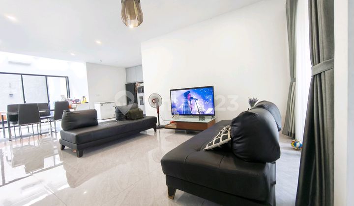 Renov Cakep Siap Huni - SHM - Modern Minimalis Hadap Selatan di Alam Sutera - Layout Plong - Lokasi Dekat Taman - Dekat Sekolah Laurensia 2