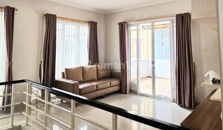 Rumah 2 Lantai San Lorenzo Il Lago Gading Serpong Rapi Siap Huni Bagus (200) 1