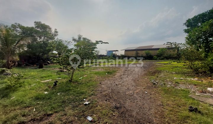 Industrial Plot on West Kalianak Main Road, Roadside - Highly strategic with direct access to Tanjung Perak Port and Teluk Lamong Port - suitable for Warehouses, Factories, Container Depots.