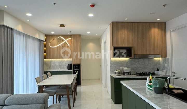 Lloyd Signature - Fully Furnished Ready-to-Move-In - Includes Art Room - Lloyd Alam Sutera - Near Saumata, Winona, Feronia, Narada, Orlanda, Victoria Lloyd Signature - Fully Furnished Ready-to-Move-In - Includes Art Room - Lloyd Alam Sutera - Near Saumata, Winona, Feronia, Narada, Orlanda, Victoria