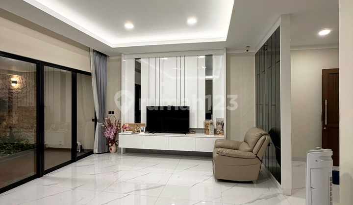Ready to Occupy, Semi-Finished Minimalist, Already Renovated in Sutera Narada Near Sutera Onyx Palma Palmyra Orlanda Victoria Leora Winona Alba Aruna (21)