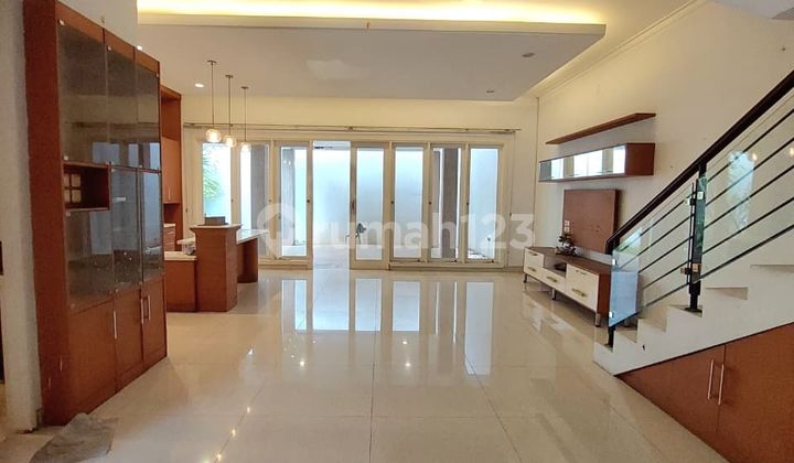 Hadap Taman - Bangunan Mandiri Layout Plong - 2 Lantai Semi Furnished Cluster Favorit Dekat Sutera Narada Palma Palmyra Olivia Onyx Leora Victoria Narada Winona Orlanda Mentari Alam Sutera - Dekat Pusat Perkantoran Alam Sutera , Universitas, Mall , Rumah  2