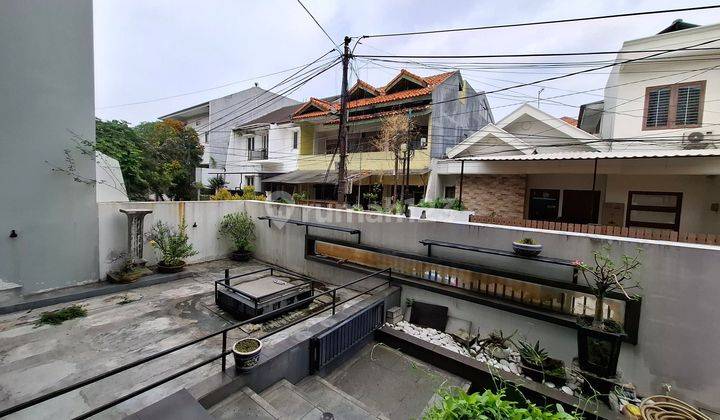 Rumah Rapih dan Siap Huni di Komplek Perumahan Green Ville Jakarta Barat 1