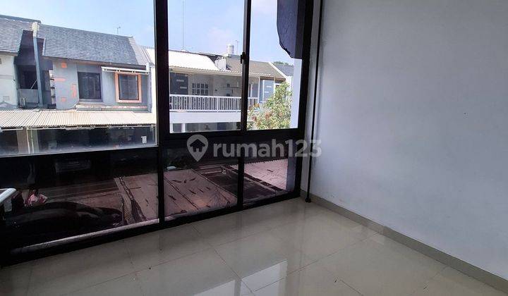 Rumah Langka Siap Huni di Casa Jardin Daan Mogot 1