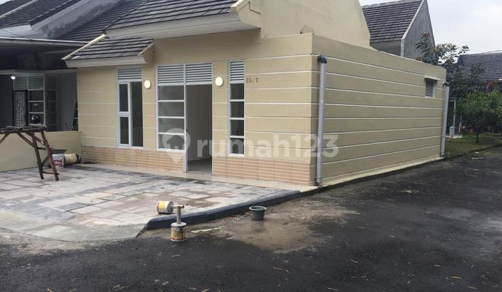 Rumah di Komplek Perumahan Grand View Karawaci