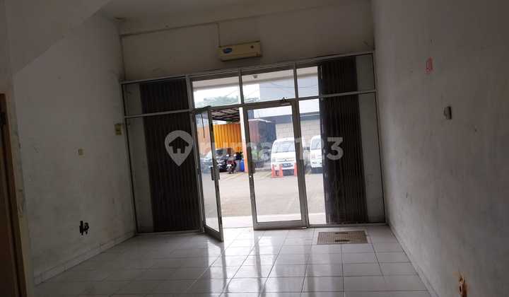 Ready-to-Use Shop House in Duta Garden Suitable for Business 2