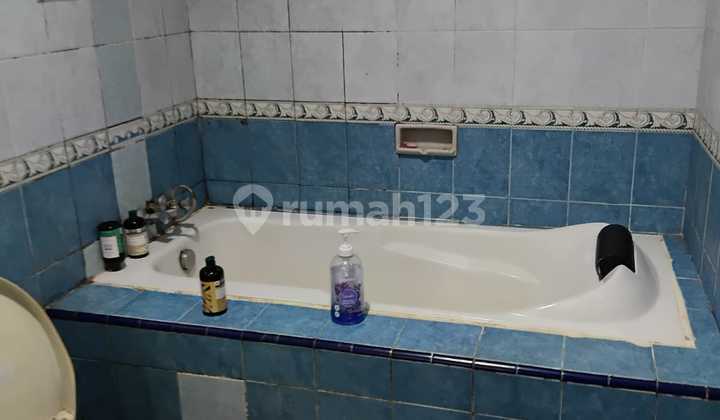 House in Mutiara Taman Palem Housing Complex, West Jakarta 2