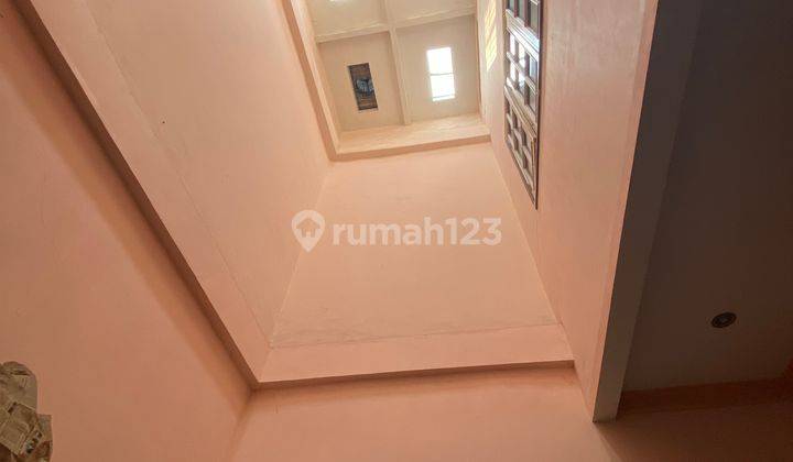 Rumah Dijual Pluit Murni Ls Tanah 160 M2 2,5 Lantai. Siap Huni 5