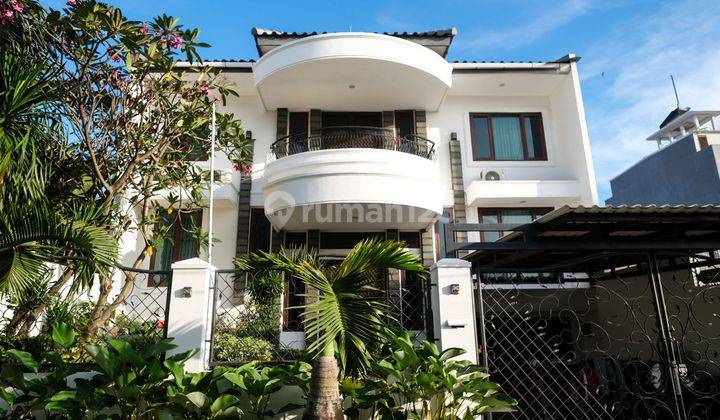 Rumah Di Taman Villa Meruya 300 M2 - Full Renov - Semifurnished Rumah Di Taman Villa Meruya 300 M2 - Full Renov - Semifurnished