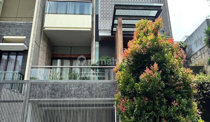 Rumah Permata Buana Minimalis Modern Luas 230 m2. SANGAT BAGUS 1