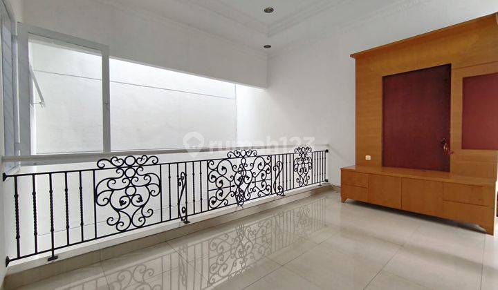 Rumah Permata Buana - Classic 144 M2 - Bagus Siap Huni! 2