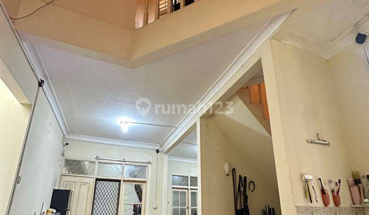 Rumah Permata Buana Luas 160 M2 Lingkungan Nyaman ! Harga Terbaik 2