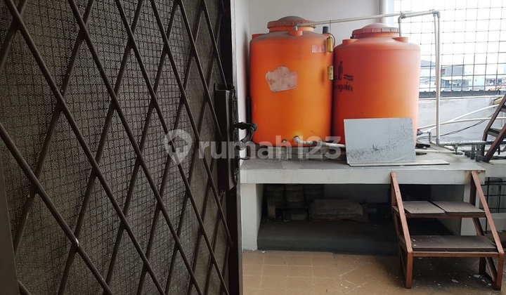 Rumah Rapi Siap Huni Dan Usaha Tingal Masuk Lokasi Komersil 2