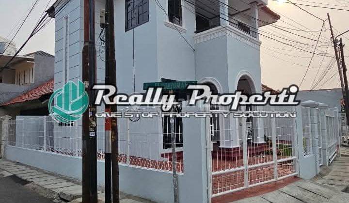 Di Sewakan /di Jual Rumah Baru Renovasi 2 Lantai Posisi Di Hook Dlm Komplek Di Tengah Kota Wilayah Utan Kayu Jskarta Timur. 1