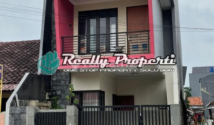 Dijual Rumah 2 Lantai Pinggir Jalan Dijatibening Pondok Gede Bekasi.