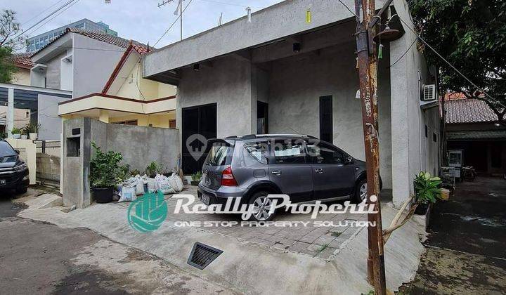 Rumah industrial hook caman di dalam komplek 9
