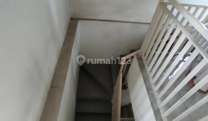 Ruko disewakan lantai 2 & 3 jatiasih  dekat kota cinema kantor butik klinik dokter 8
