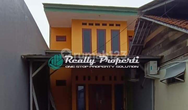 Di Sewa rumah 2 lantai Rumah 1