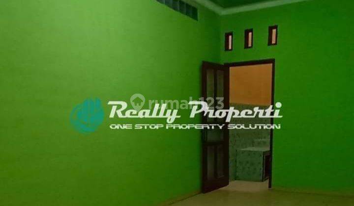 Di Sewa rumah 2 lantai Rumah 6