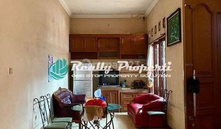 Di jual cepat rumah di jln kemang sari 11