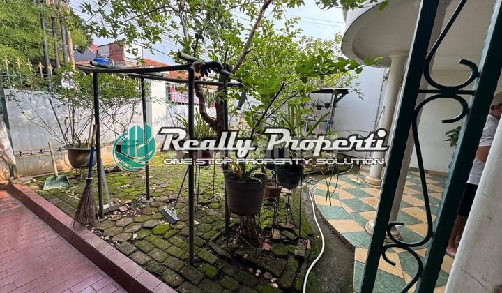 Disewakan Rumah Lokasi Strategis Deket Tol Kalimalang Jakarta Timur. 2