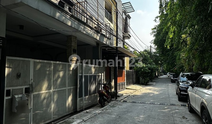 House in Gading Harmoni Housing Complex, Kelapa Gading, North Jakarta 2
