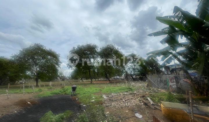 Quick Sale: Prime and Strategic Land on Jalan Utama Raya Cengkareng, West Bekasi. Suitable for Development Up to 8 Floors. Price According to NJOP.