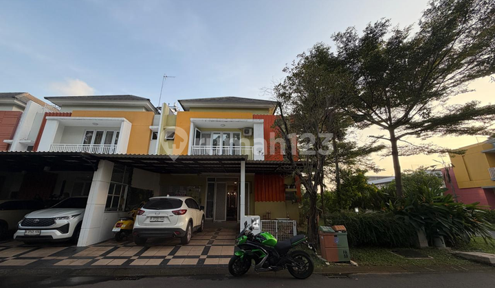 Summarecon Bekasi, Bluebell Residence Rumah Hoek Premium Full Renovasi