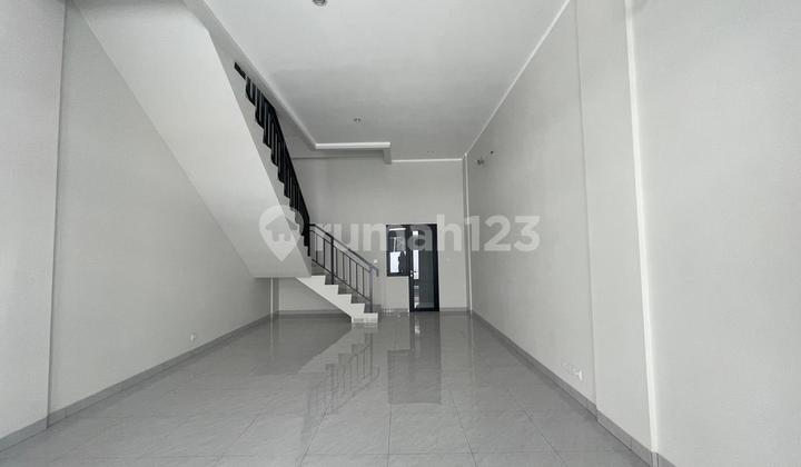 Crystal Boulevard Summarecon Bekasi For Rent Commercial Unit Prime Road Front Position 2