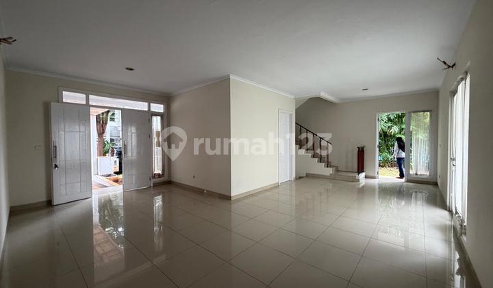 Summarecon Bekasi, Vernonia Residence Hoek Sebelah Club House 24