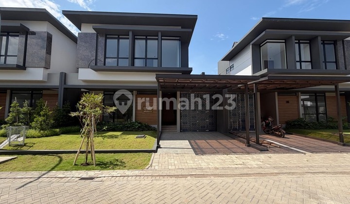 2-Story House in Kota Baru Parahyangan Bandung at Tatar Nilapadmi, Nilacakra Street No. 38 2-Story House in Kota Baru Parahyangan Bandung at Tatar Nilapadmi, Nilacakra Street No. 38