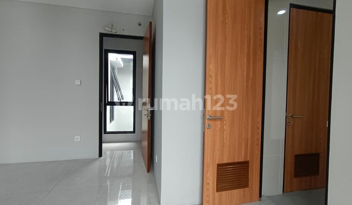 Ready-to-Occupy House with Strategic Location in Sky Garden Cluster Grand Wisata Ready-to-Occupy House with Strategic Location in Sky Garden Cluster Grand Wisata