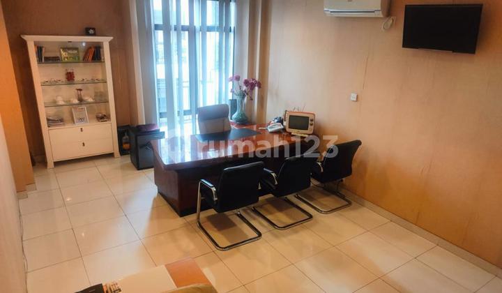Rukan 5 Lantai Busines park Kirana cawang DI Panjaitan 3