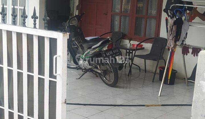 Rumah di Perumnas 1, Lokasi Ramai Strategis 3