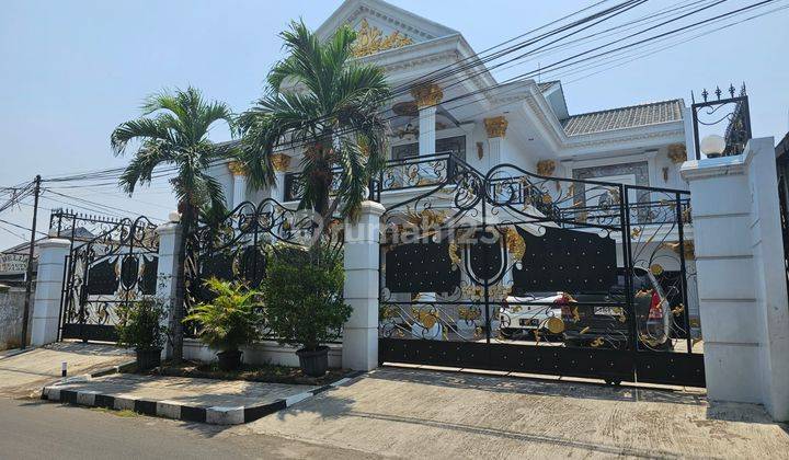 Rumah Mewah Full Furnished Jaka Permai 1